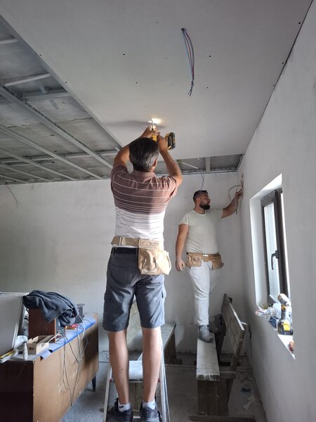 Zugrav, glet, lavabil, reparatii,